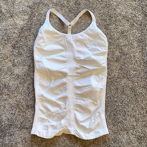 Women’s Athleta top